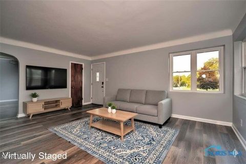 Tiny photo for 4943 Flanders Road, Toledo, OH 43623 (MLS # 10004599)