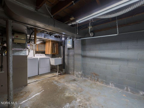 Tiny photo for 3915 Seckinger Drive, Toledo, OH 43613 (MLS # 10013389)