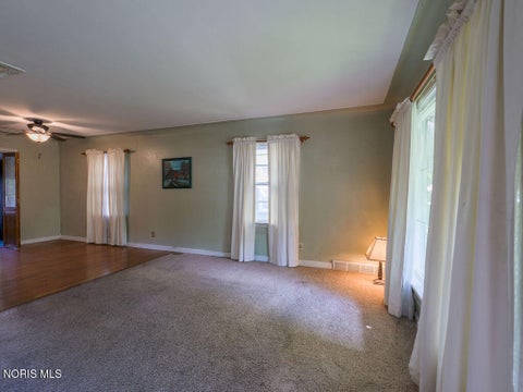 Tiny photo for 3915 Seckinger Drive, Toledo, OH 43613 (MLS # 10013389)