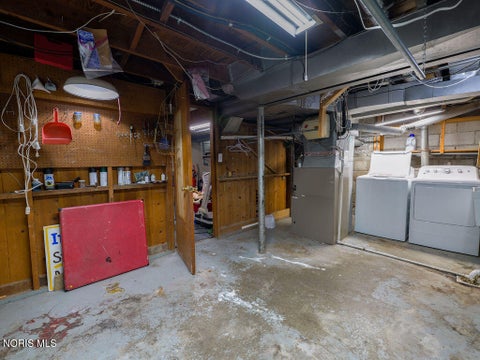 Tiny photo for 3915 Seckinger Drive, Toledo, OH 43613 (MLS # 10013389)