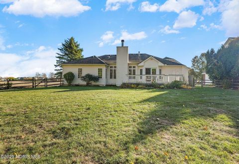 Tiny photo for 8004 Silverstone Drive, Waterville, OH 43566 (MLS # 10001081)