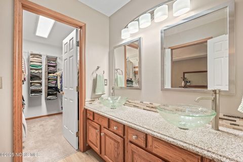 Tiny photo for 8004 Silverstone Drive, Waterville, OH 43566 (MLS # 10001081)