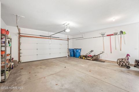 Tiny photo for 8004 Silverstone Drive, Waterville, OH 43566 (MLS # 10001081)