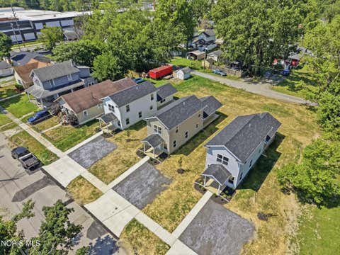Tiny photo for 814 Holly Street, Lima, OH 45804 (MLS # 10011314)