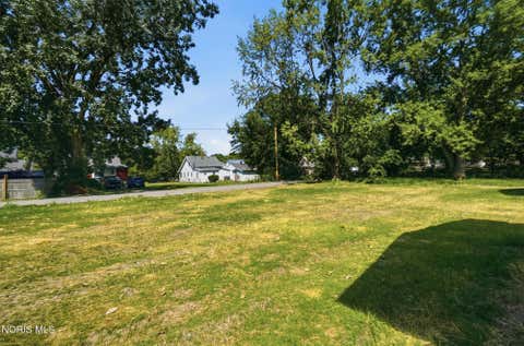 Tiny photo for 814 Holly Street, Lima, OH 45804 (MLS # 10011314)
