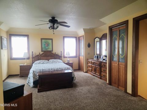 Tiny photo for 5555 Gay Street, Toledo, OH 43613 (MLS # 10008136)
