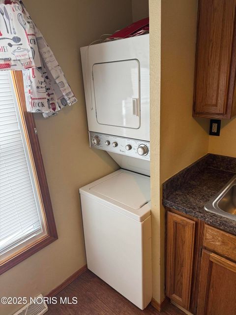 Tiny photo for 1925 Olimphia Road, Toledo, OH 43615 (MLS # 10001955)