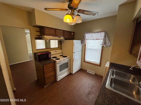 Tiny photo for 1925 Olimphia Road, Toledo, OH 43615 (MLS # 10001955)