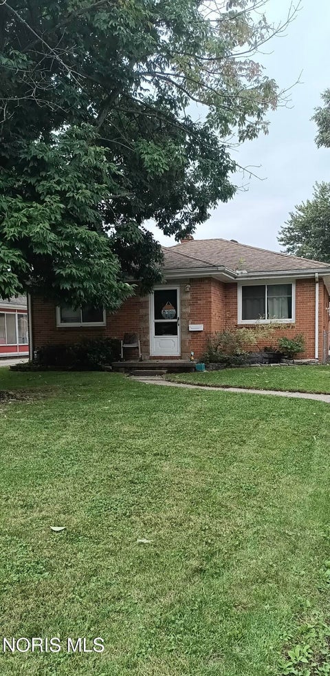 Photo of 5545 Sunnyside Drive, Toledo, OH 43612 (MLS # 10013715)