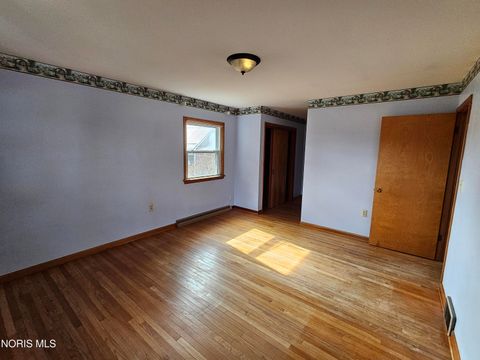 Tiny photo for 204 S Pennington Street, Sycamore, OH 44882 (MLS # 10004260)