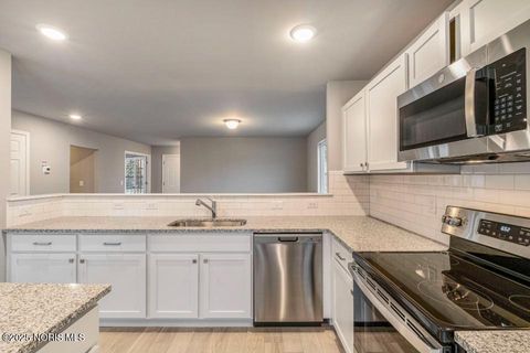 Tiny photo for 1461 Lee Ann Avenue, Defiance, OH 43512 (MLS # 10008657)