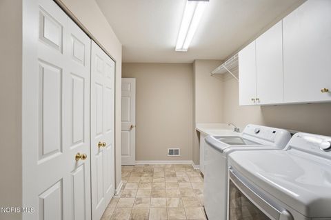 Tiny photo for 2241 Big Hickory Run, Sylvania, OH 43560 (MLS # 10005361)