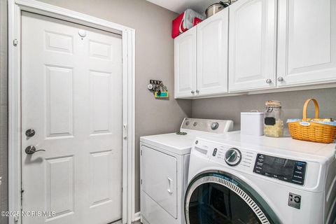 Tiny photo for 8367 Fossil Avenue, Sylvania, OH 43560 (MLS # 10000352)