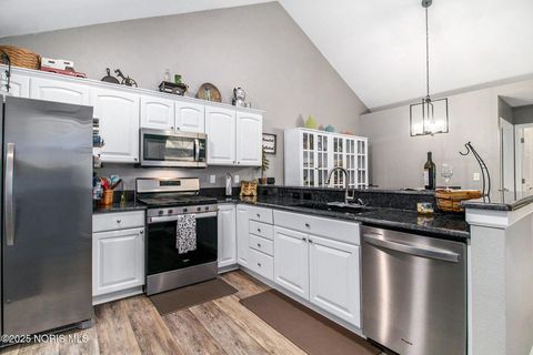 Tiny photo for 8367 Fossil Avenue, Sylvania, OH 43560 (MLS # 10000352)