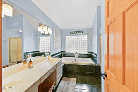 Tiny photo for 3505 Cedar Creek Court, Maumee, OH 43537 (MLS # 10009940)