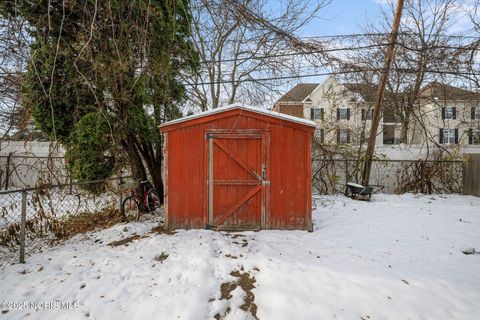 Tiny photo for 1743 Kensington Road, Toledo, OH 43607 (MLS # 10002095)