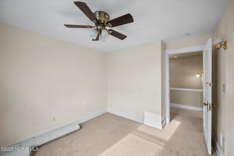 Tiny photo for 1743 Kensington Road, Toledo, OH 43607 (MLS # 10002095)