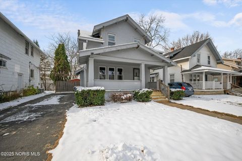 Tiny photo for 1743 Kensington Road, Toledo, OH 43607 (MLS # 10002095)