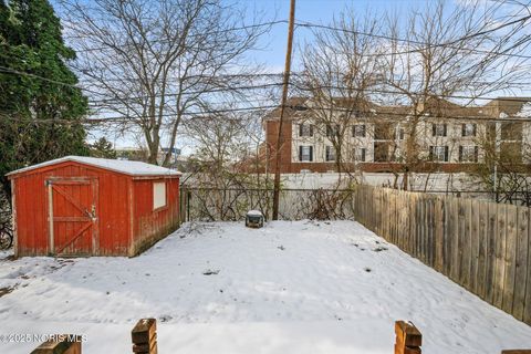 Tiny photo for 1743 Kensington Road, Toledo, OH 43607 (MLS # 10002095)