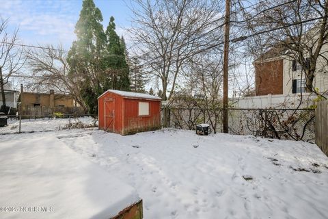Tiny photo for 1743 Kensington Road, Toledo, OH 43607 (MLS # 10002095)