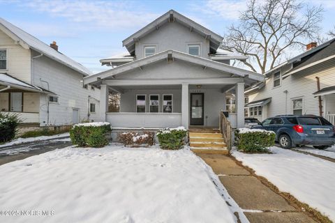 Tiny photo for 1743 Kensington Road, Toledo, OH 43607 (MLS # 10002095)