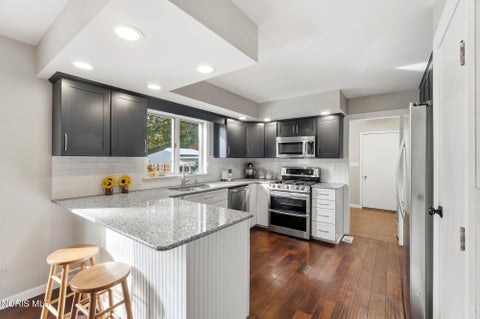 Tiny photo for 9815 Monclova Road, Monclova, OH 43542 (MLS # 10014558)