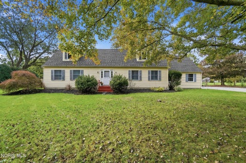 Photo of 9815 Monclova Road, Monclova, OH 43542 (MLS # 10014558)
