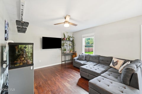 Tiny photo for 9815 Monclova Road, Monclova, OH 43542 (MLS # 10014558)
