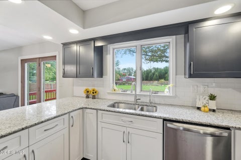 Tiny photo for 9815 Monclova Road, Monclova, OH 43542 (MLS # 10014558)