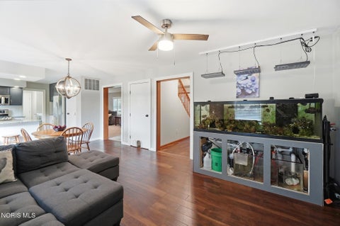 Tiny photo for 9815 Monclova Road, Monclova, OH 43542 (MLS # 10014558)