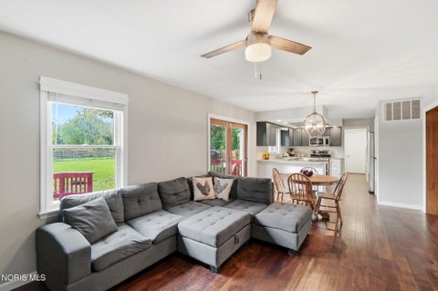 Tiny photo for 9815 Monclova Road, Monclova, OH 43542 (MLS # 10014558)
