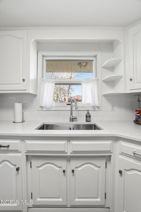 Tiny photo for 217 Prentiss Avenue, Findlay, OH 45840 (MLS # 10004610)