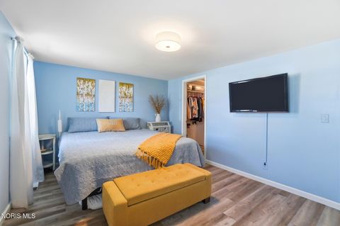 Tiny photo for 217 Prentiss Avenue, Findlay, OH 45840 (MLS # 10004610)