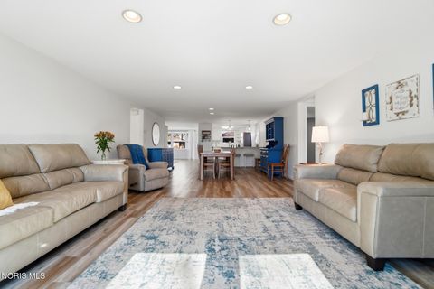 Tiny photo for 217 Prentiss Avenue, Findlay, OH 45840 (MLS # 10004610)