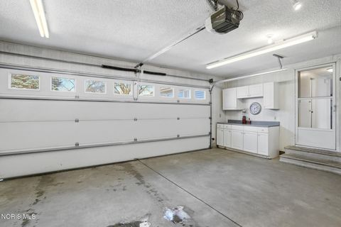 Tiny photo for 217 Prentiss Avenue, Findlay, OH 45840 (MLS # 10004610)