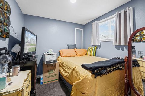 Tiny photo for 547 Church Street, Toledo, OH 43605 (MLS # 10006016)