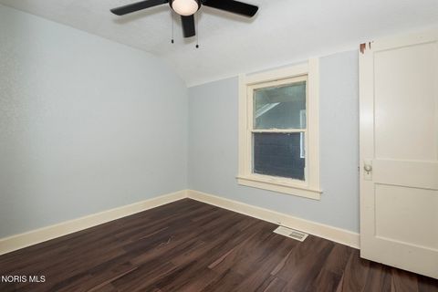 Tiny photo for 4211 Jackman Road, Toledo, OH 43612 (MLS # 10006537)