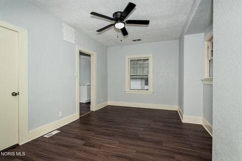 Tiny photo for 4211 Jackman Road, Toledo, OH 43612 (MLS # 10006537)