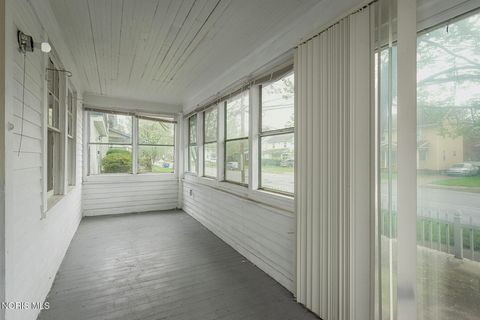 Tiny photo for 4211 Jackman Road, Toledo, OH 43612 (MLS # 10006537)