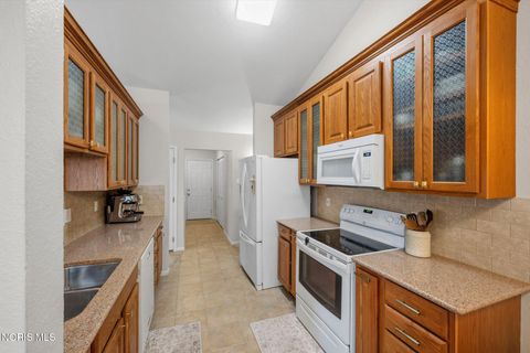 Tiny photo for 3240 Marsrow Avenue, Toledo, OH 43615 (MLS # 10010945)