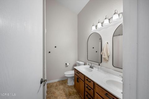 Tiny photo for 3240 Marsrow Avenue, Toledo, OH 43615 (MLS # 10010945)
