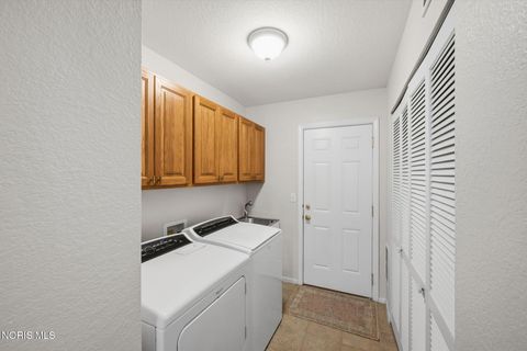 Tiny photo for 3240 Marsrow Avenue, Toledo, OH 43615 (MLS # 10010945)