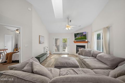 Tiny photo for 3240 Marsrow Avenue, Toledo, OH 43615 (MLS # 10010945)