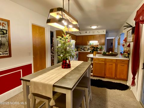 Tiny photo for 3300 Cromwell Drive, Oregon, OH 43616 (MLS # 10002360)