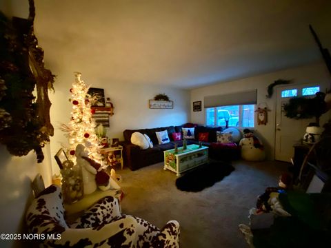 Tiny photo for 3300 Cromwell Drive, Oregon, OH 43616 (MLS # 10002360)