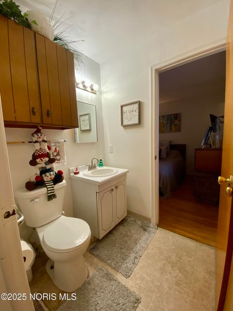 Tiny photo for 3300 Cromwell Drive, Oregon, OH 43616 (MLS # 10002360)