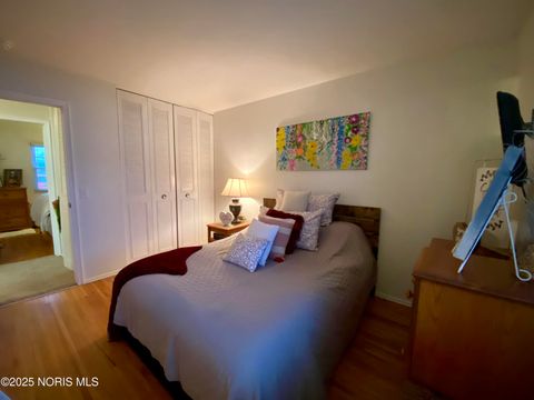 Tiny photo for 3300 Cromwell Drive, Oregon, OH 43616 (MLS # 10002360)