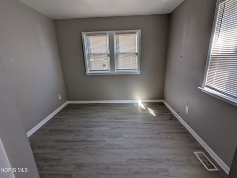 Tiny photo for 1748 Freeman Street, Toledo, OH 43606 (MLS # 10004997)