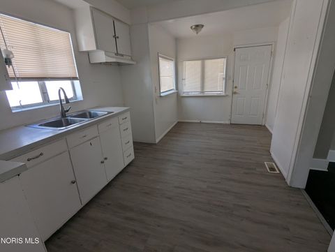 Tiny photo for 1748 Freeman Street, Toledo, OH 43606 (MLS # 10004997)