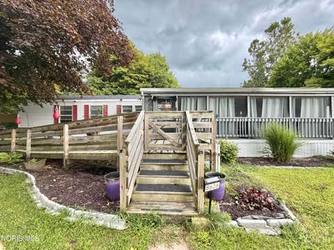 Mobile Home For Sale - 8626 Yawberg Road<br/> Whitehouse, OH 43571